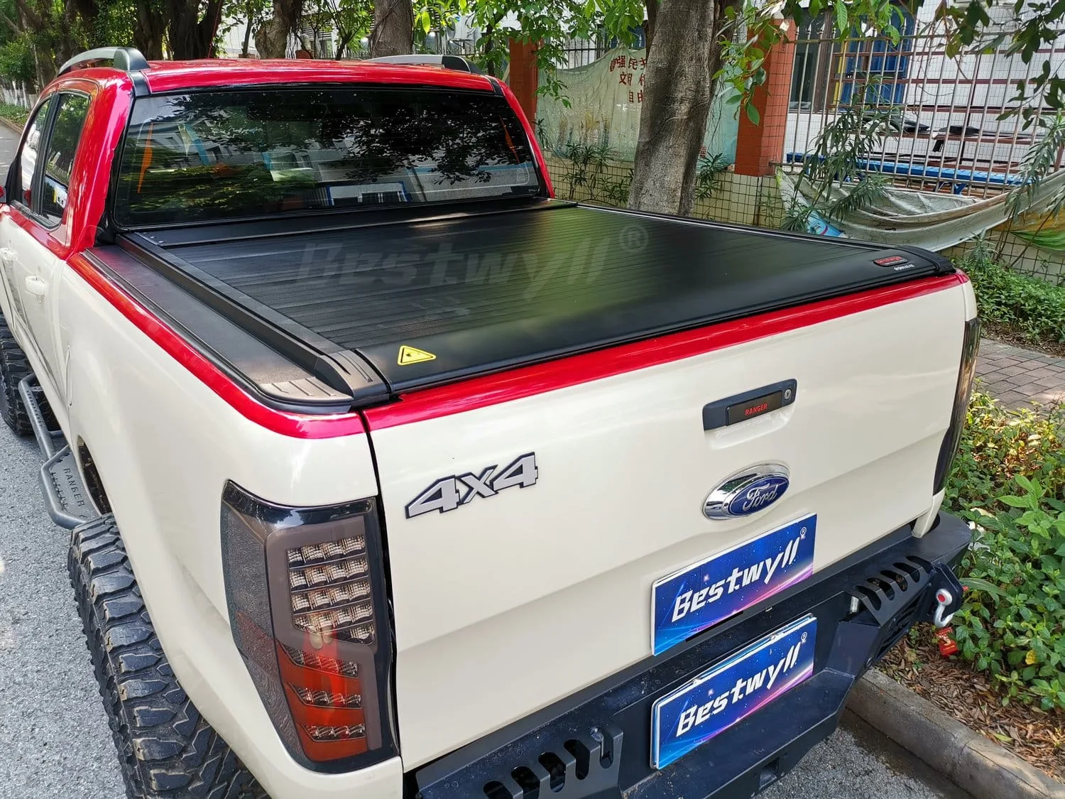 Remote controlled tonneau cover