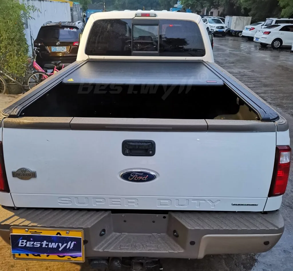 Retractable truck bed cover partially open for Ford Super Duty
