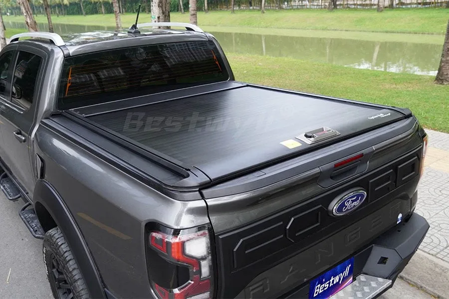 Tonneau cover for Ford Ranger