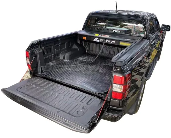 Waterproof manual truck bed cover fully retracted
