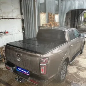 Tri-fold tonneau cover for GWM POER