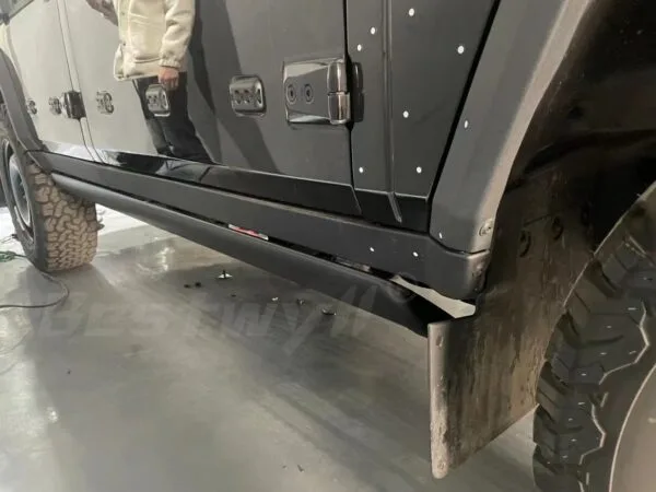 Retractable side step for Ineos Grenadier