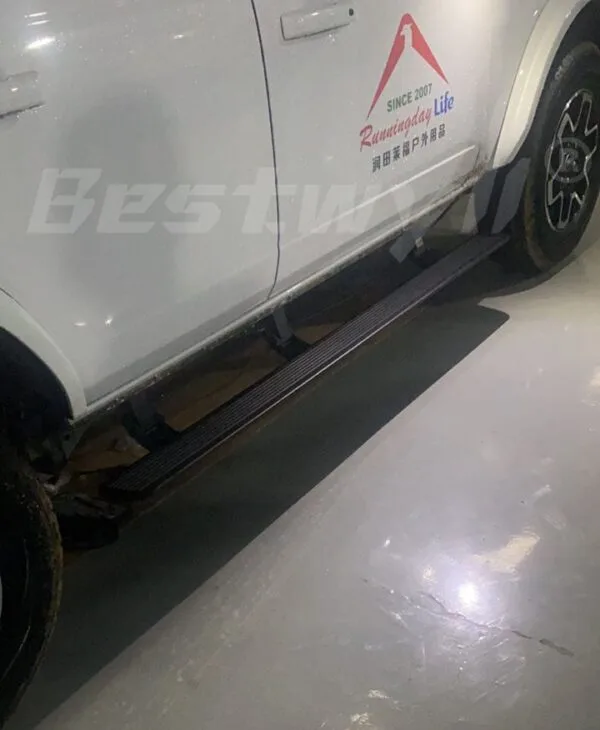 Power running boards for trucks