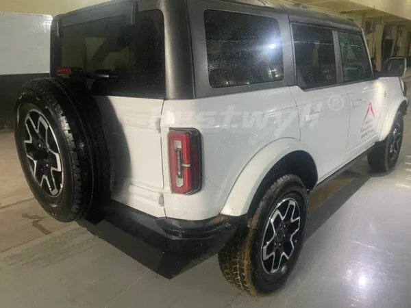 Power running boards for trucks