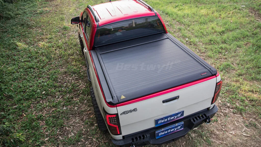 4X4 Retractable truck bed cover